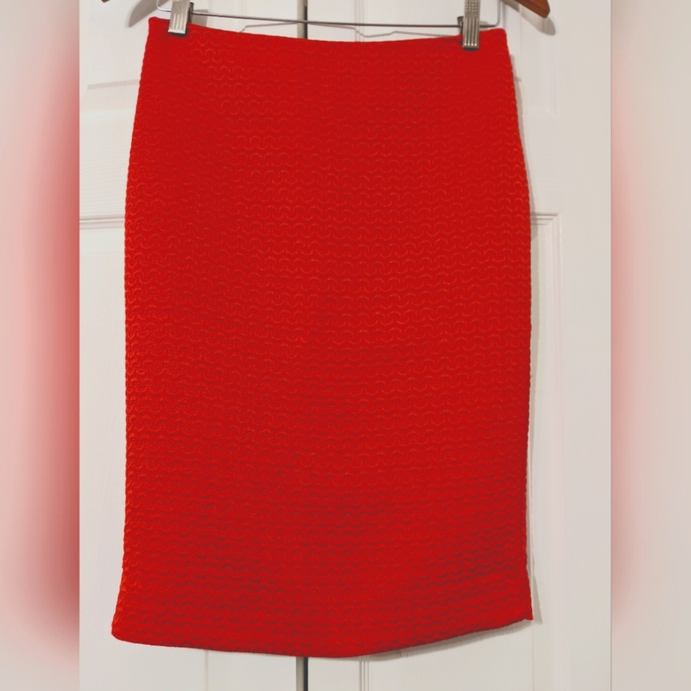 The Limited women's pencil skirt, size 2, red